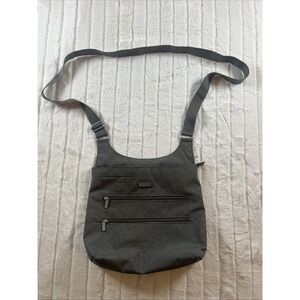 Baggallini Gray‎ Cheetah Print Purse Travel Crossbody Shoulder Bag Phone Pocket
